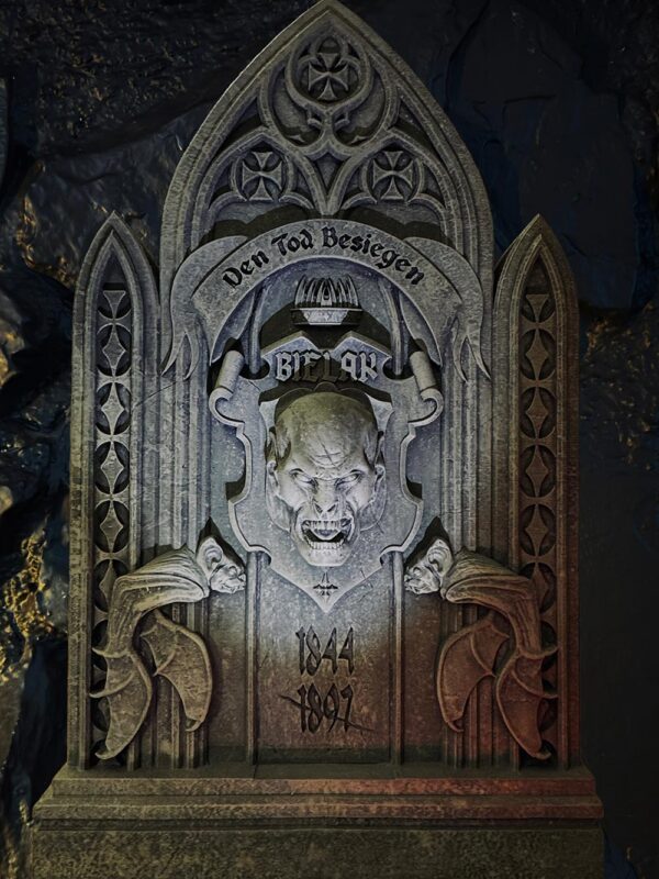 Baron Beilak Vampire Tombstone